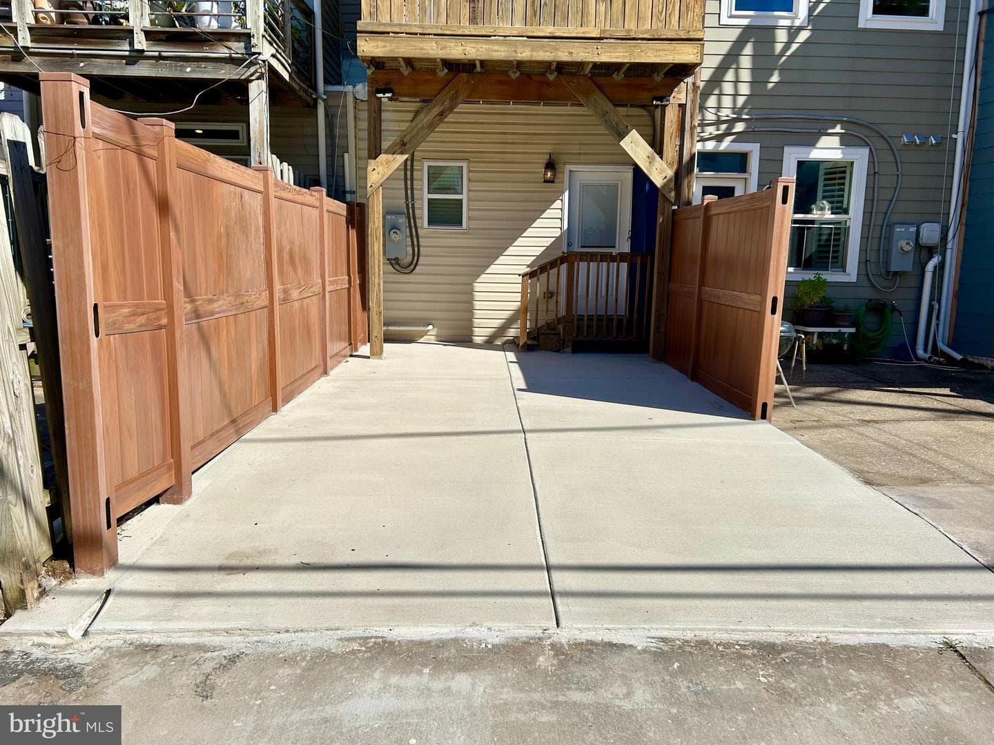 1514 Covington Street photo 37