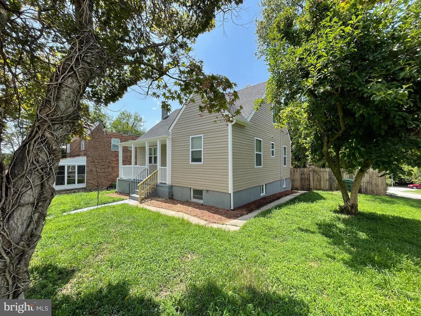 3801 Parkside Drive photo 1