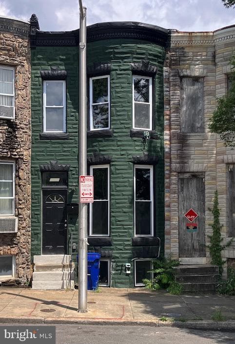 1619 Fulton Avenue N photo 3