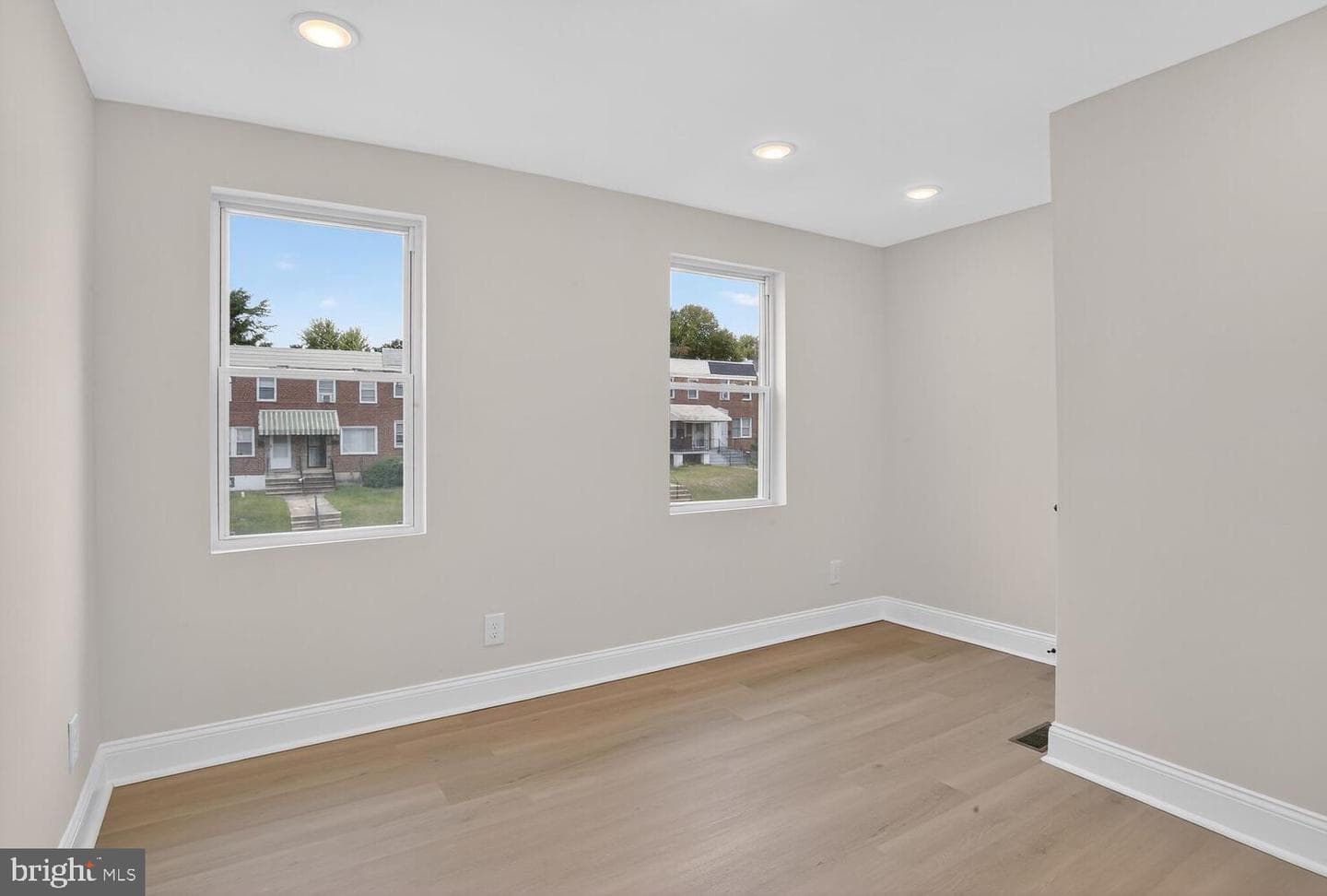 3666 Dudley Avenue photo 10