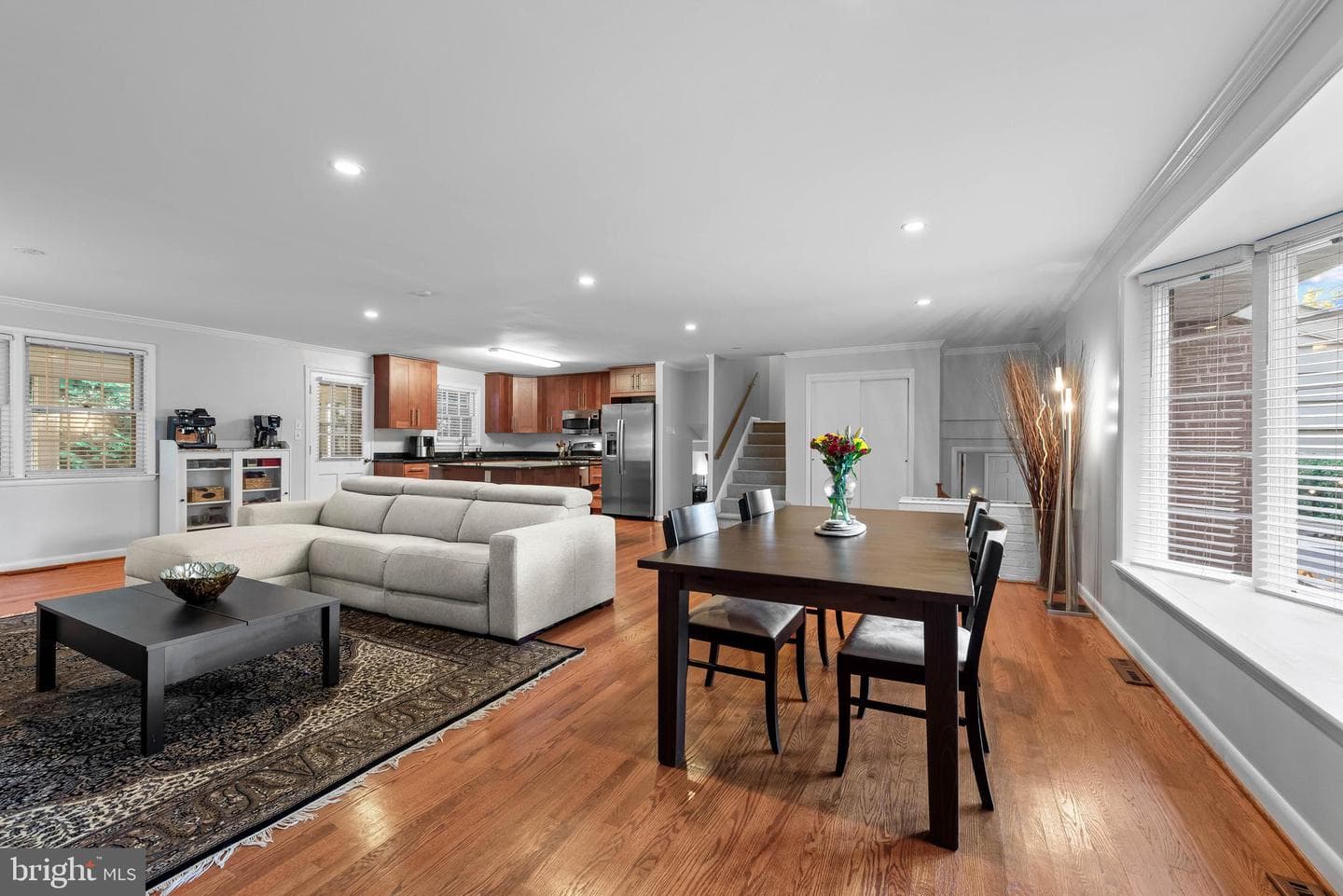5804 N Charles Street photo 2