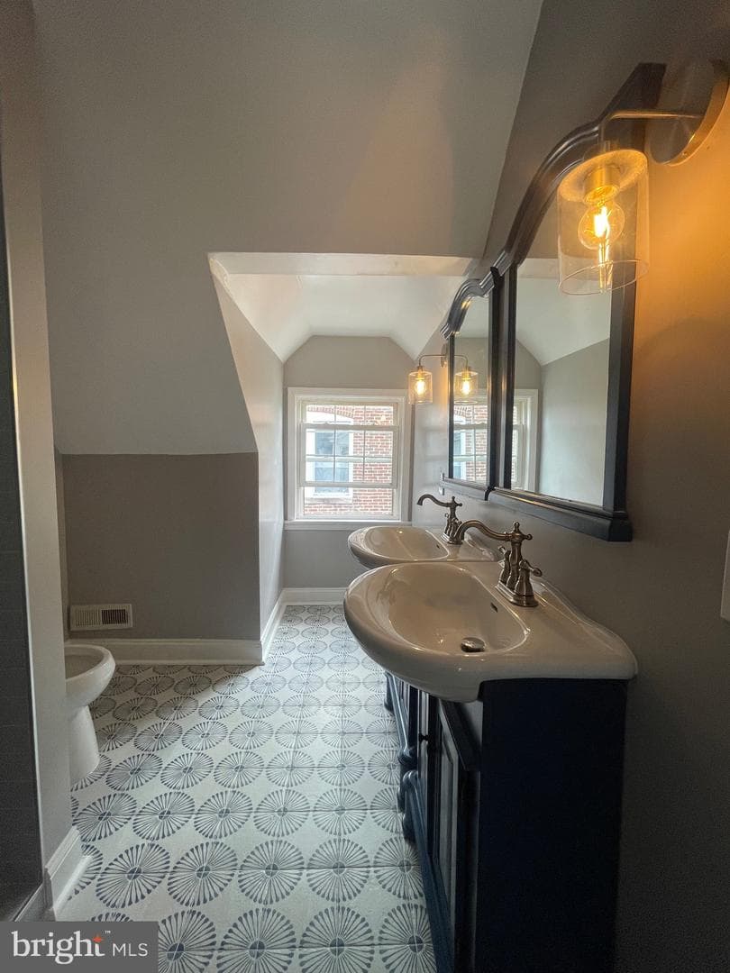 2403 Garrison Boulevard photo 27