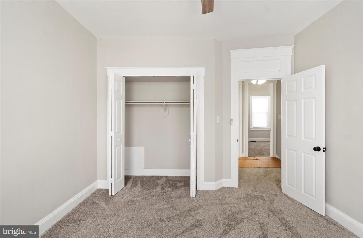 319 Lyndhurst Street photo 25
