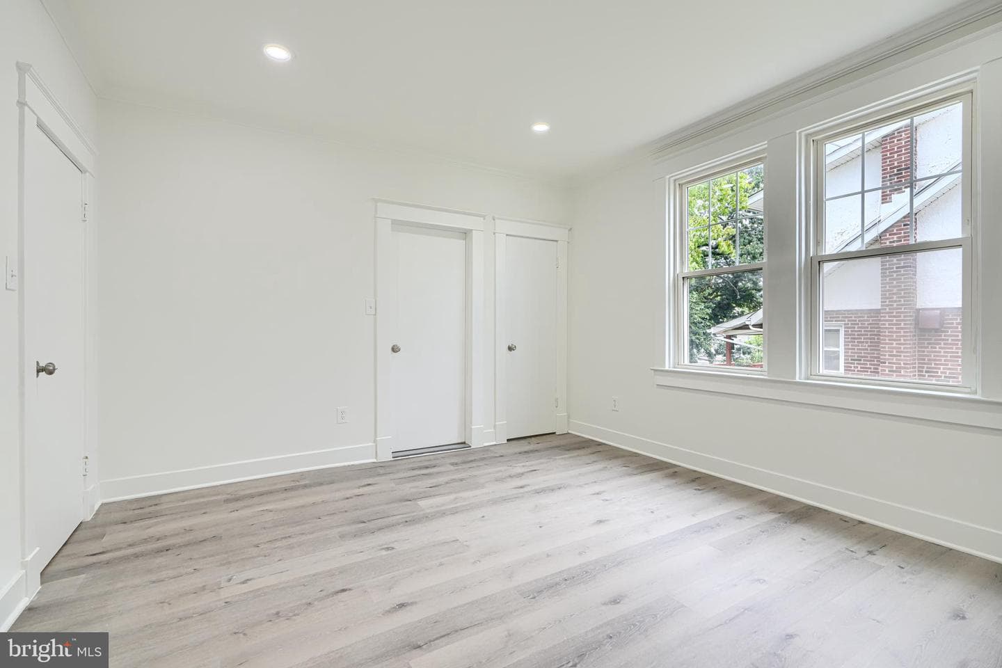 2715 Bayonne Avenue photo 13