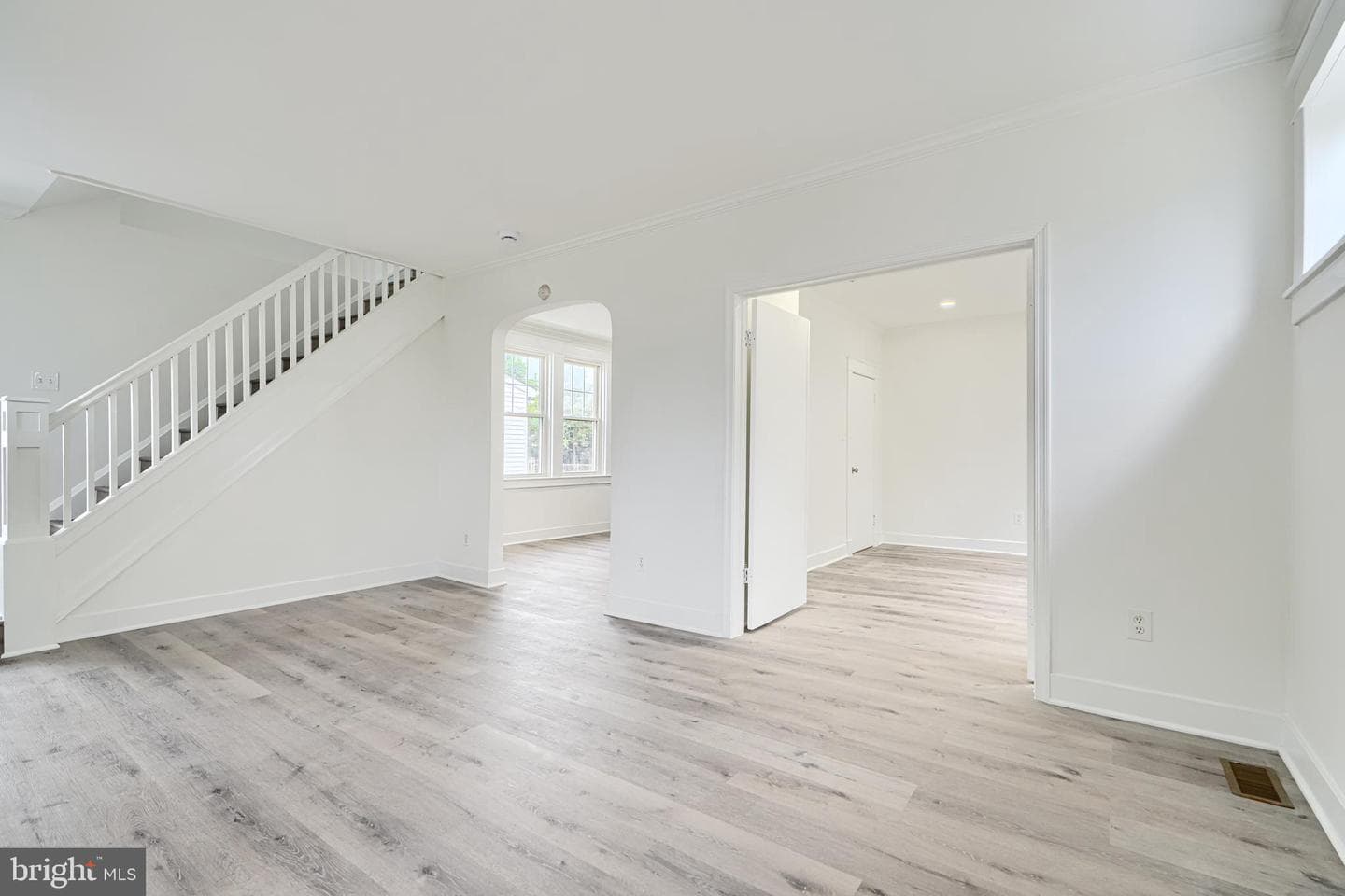 2715 Bayonne Avenue photo 6