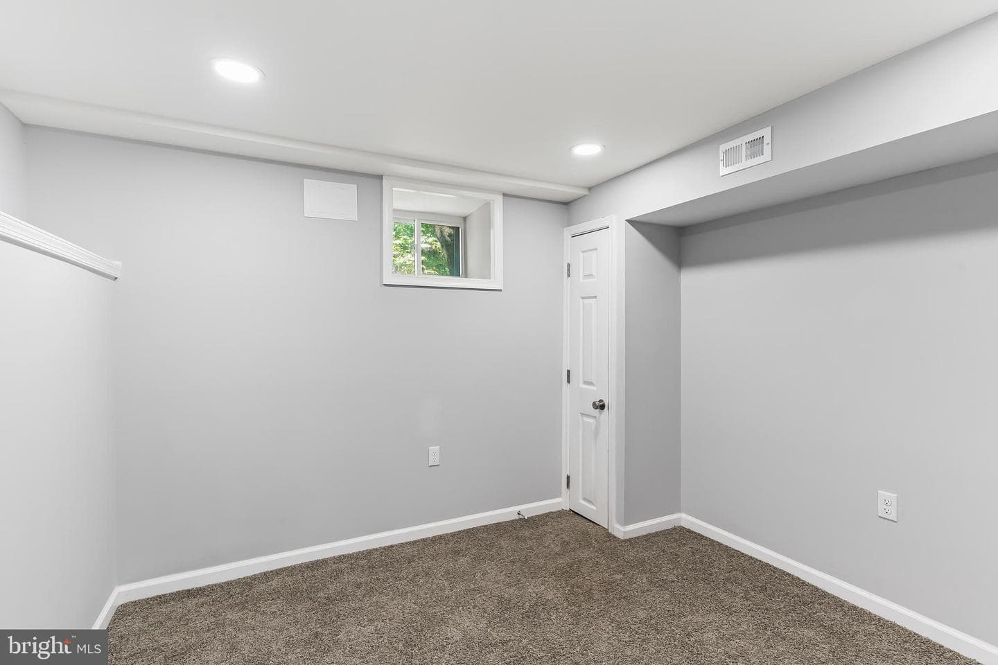 2817 Hamilton Avenue photo 19