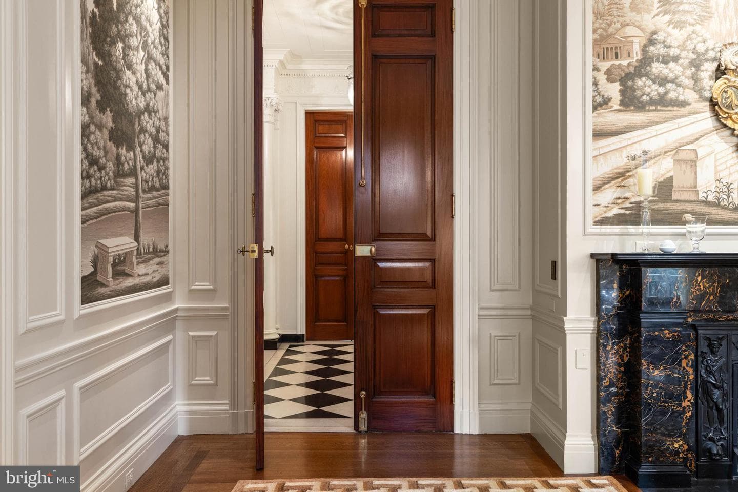 15 Charlcote Place photo 47