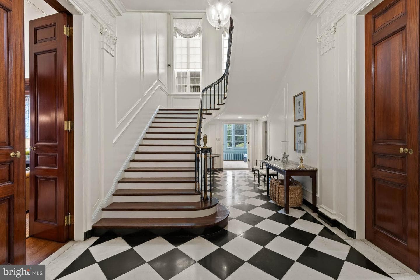 15 Charlcote Place photo 53