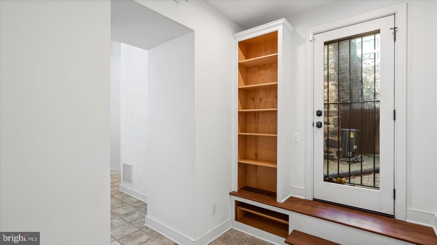 1100 N Calvert Street #2 photo 22