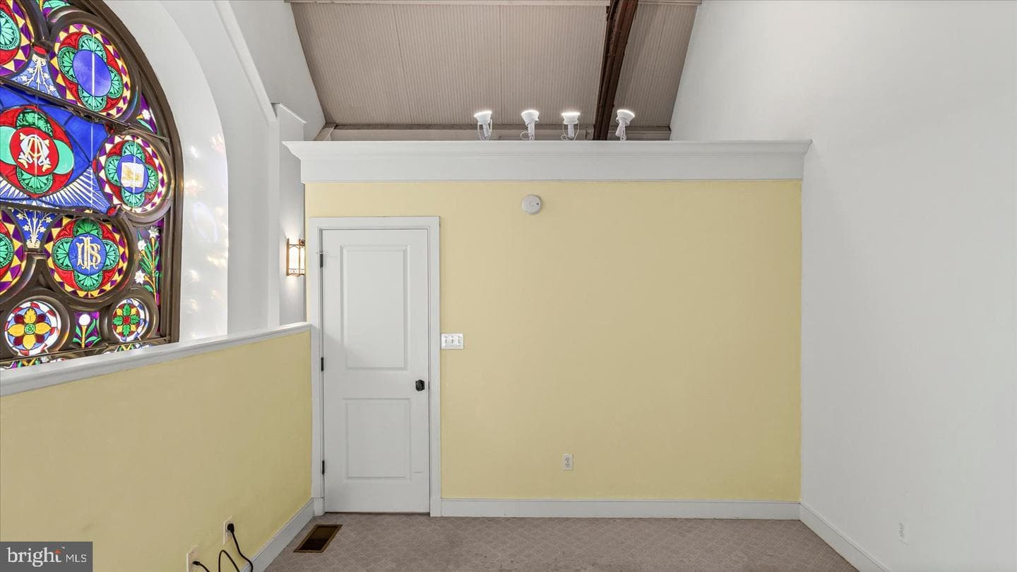 1100 N Calvert Street #2 photo 31