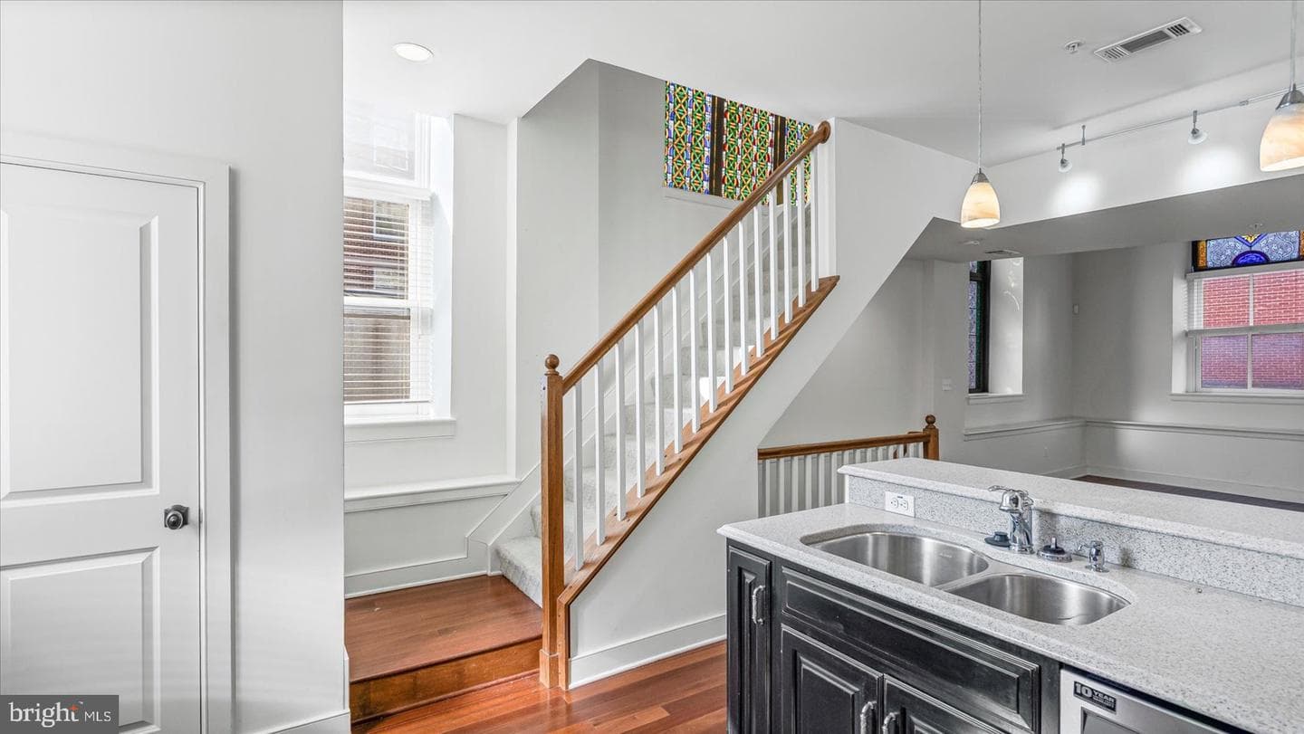 1100 N Calvert Street #2 photo 8