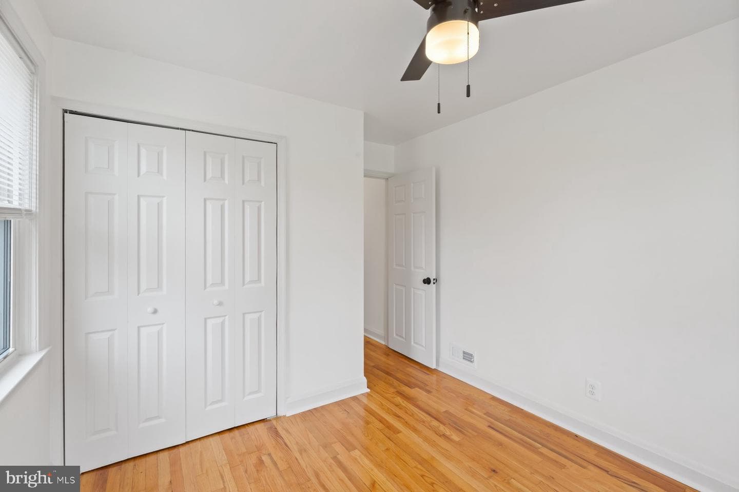 5301 Todd Avenue photo 20