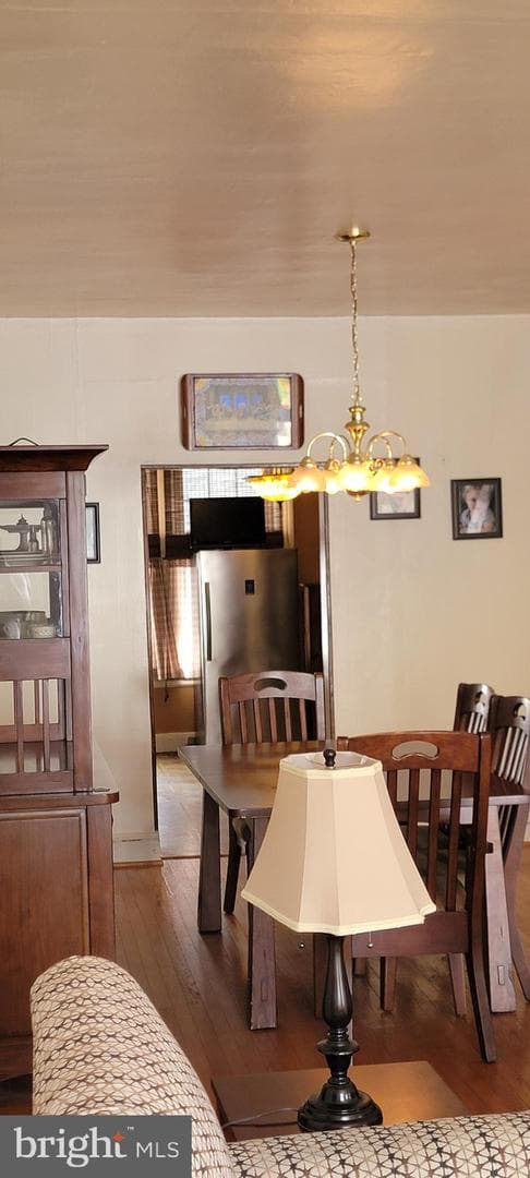 3229 Foster Avenue photo 5