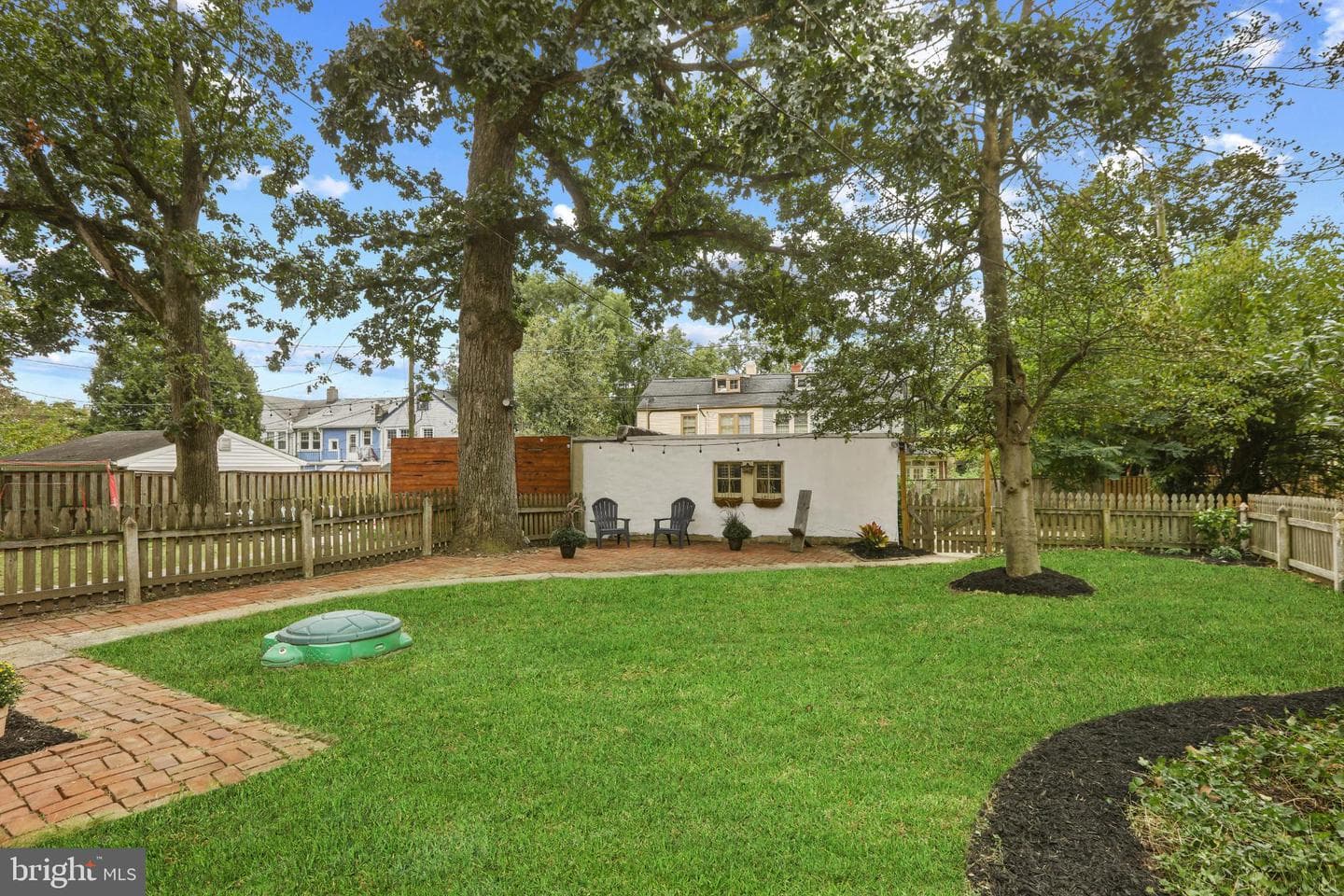425 E Lake Avenue photo 31