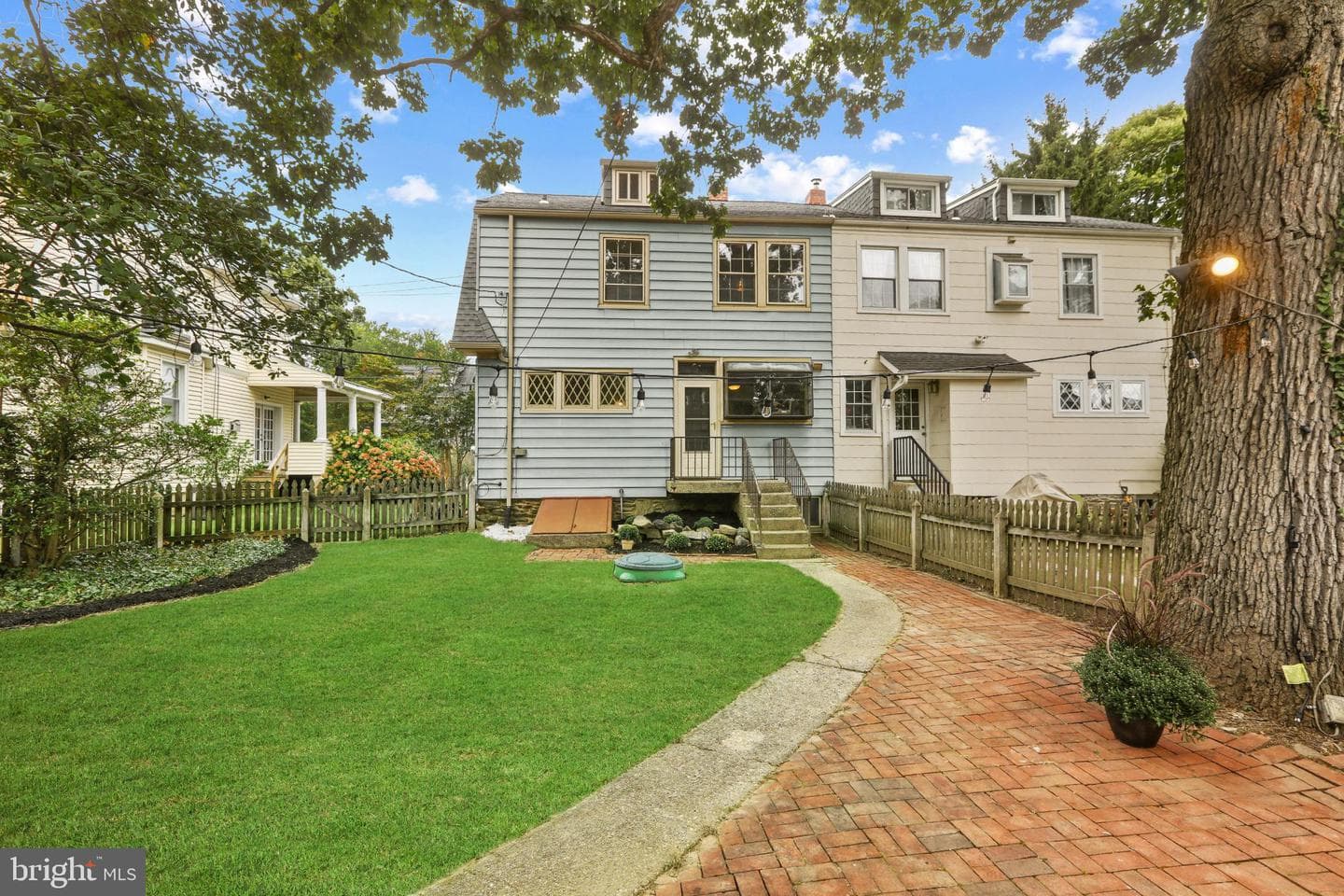 425 E Lake Avenue photo 33