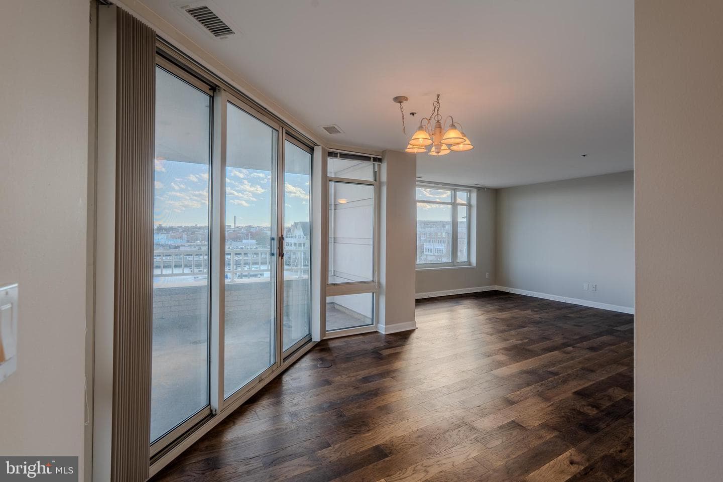100 Harborview Drive #302 photo 10
