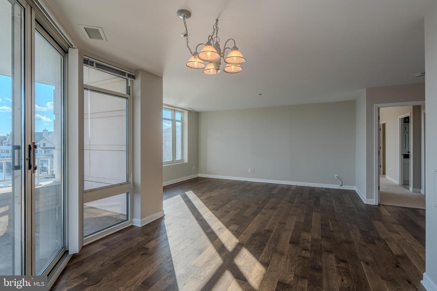 100 Harborview Drive #302 photo 11