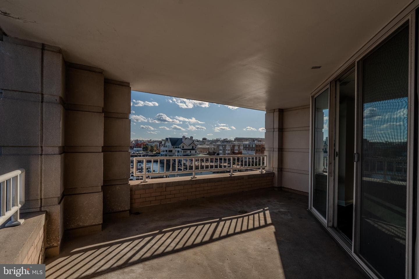 100 Harborview Drive #302 photo 23