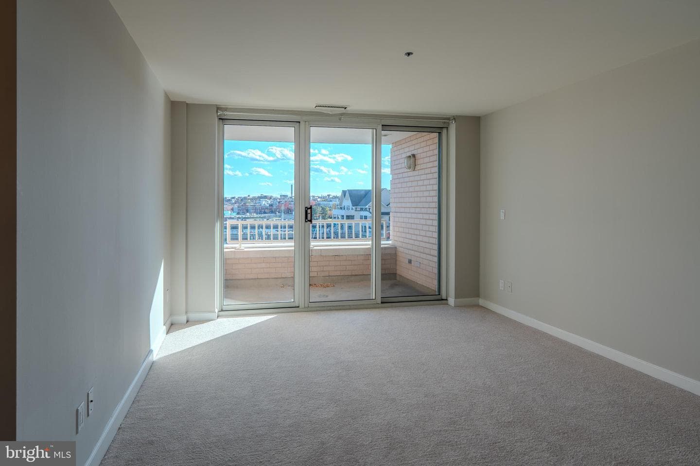 100 Harborview Drive #302 photo 26