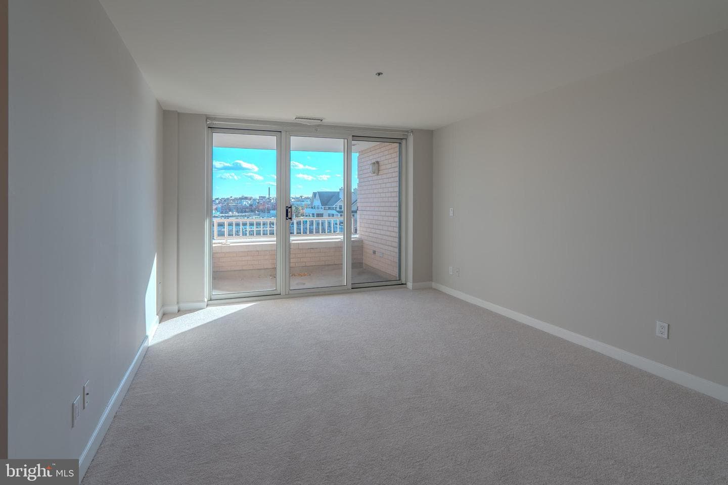 100 Harborview Drive #302 photo 29