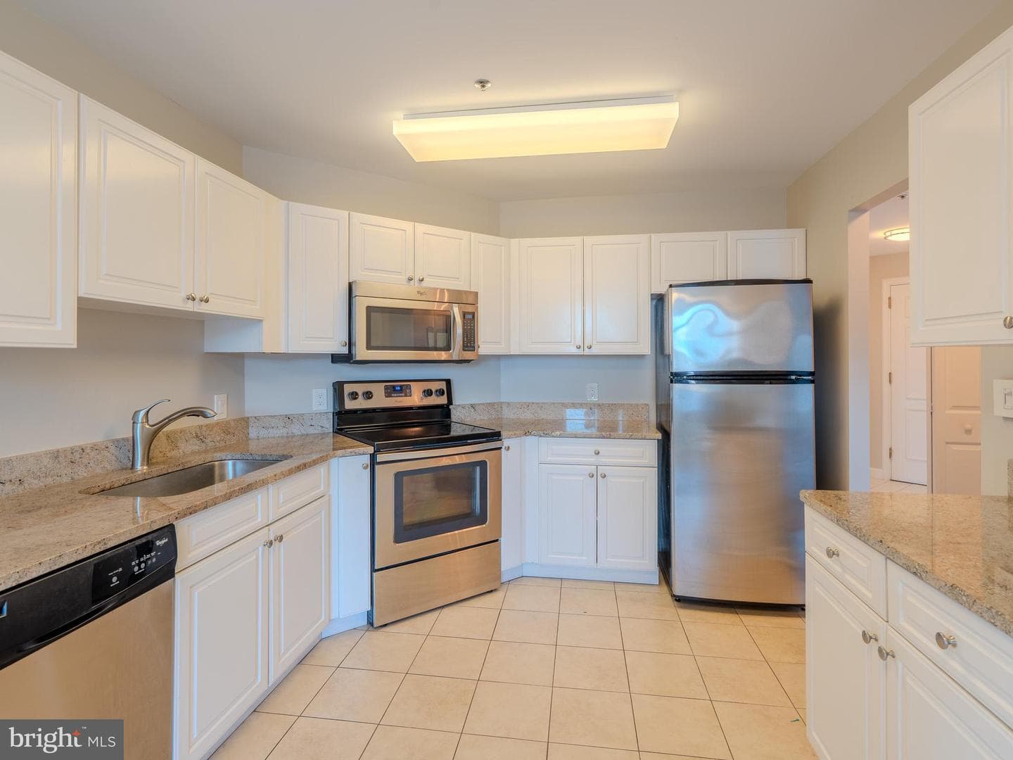 100 Harborview Drive #302 photo 41