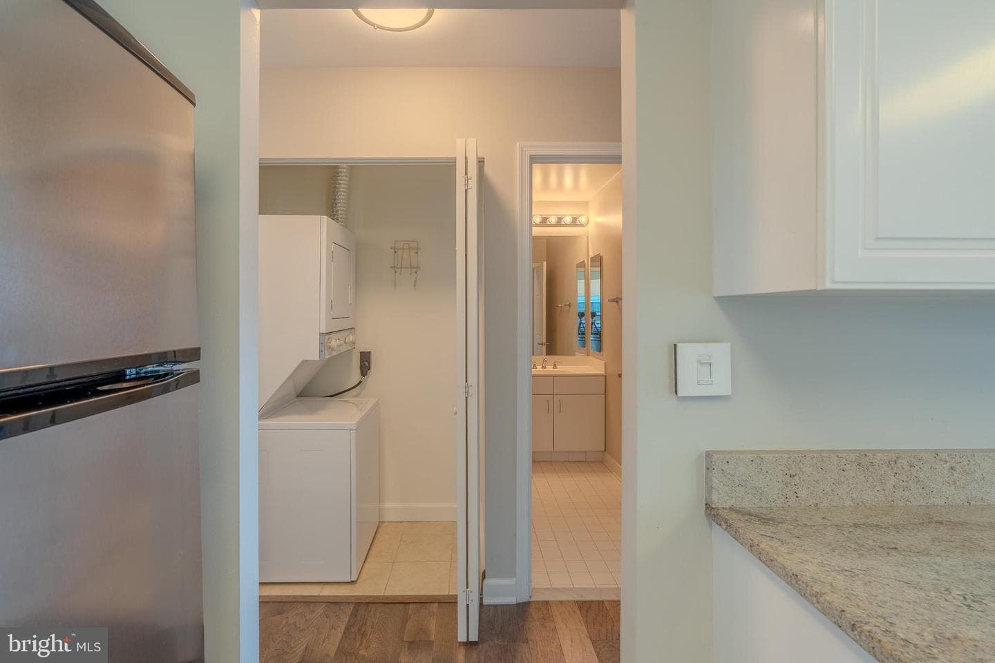 100 Harborview Drive #302 photo 42
