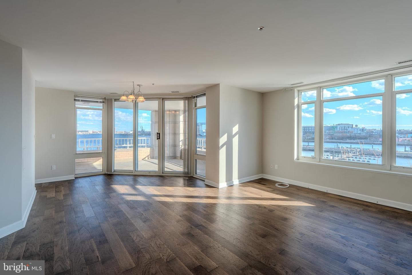 100 Harborview Drive #302 photo 8