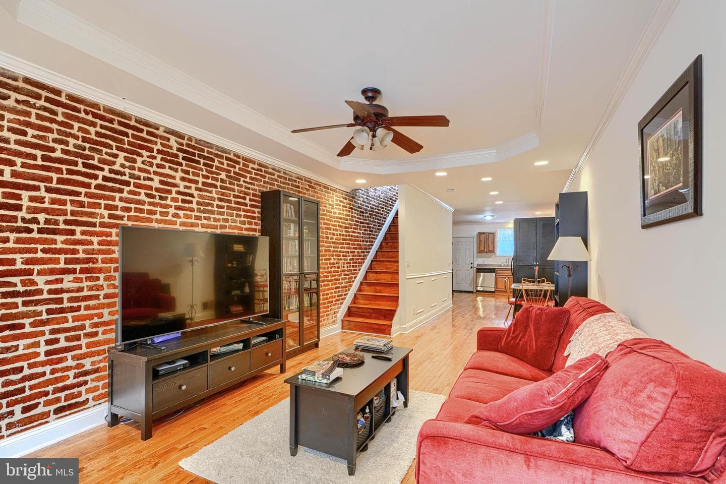 35 N Linwood Avenue photo 1