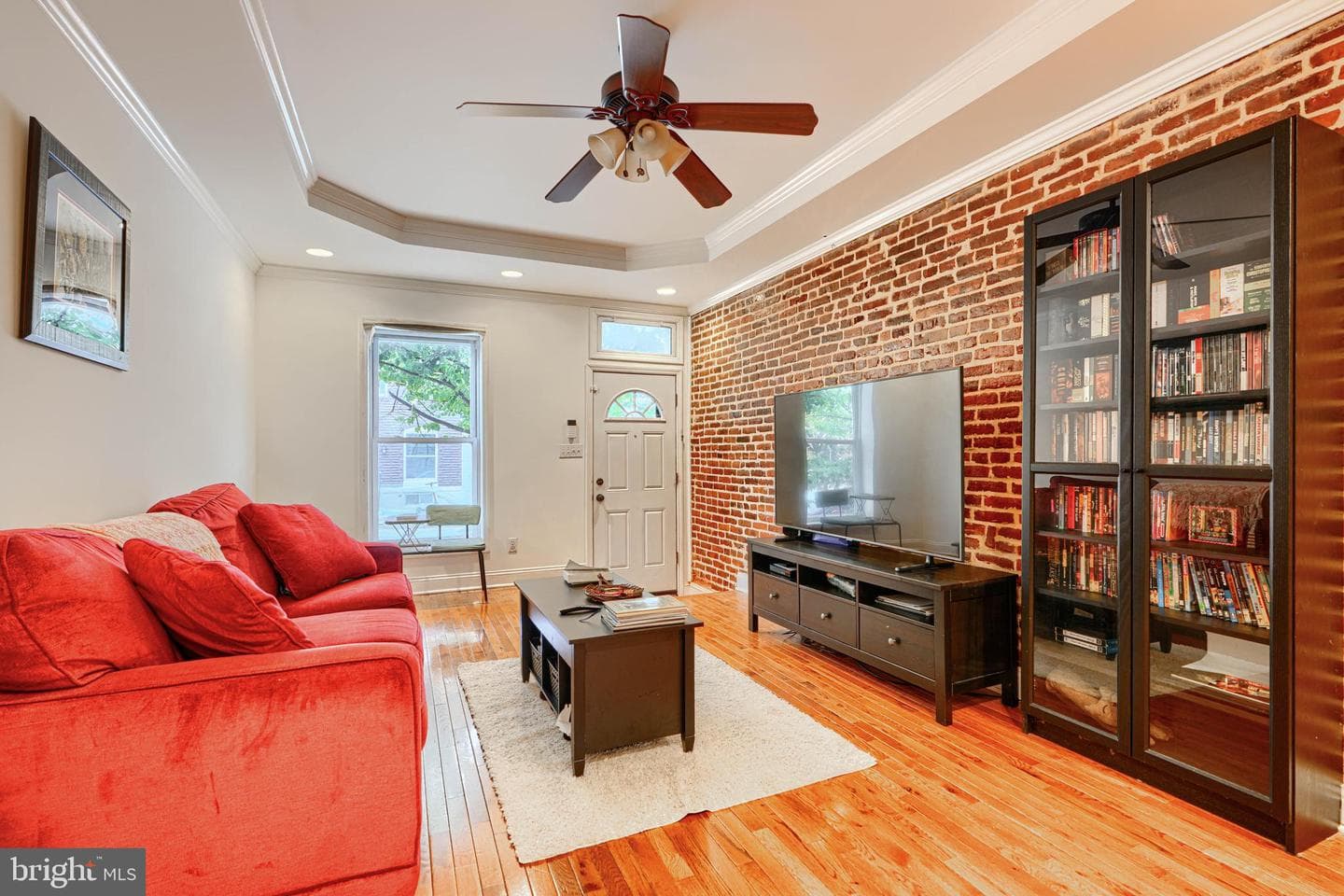 35 N Linwood Avenue photo 2