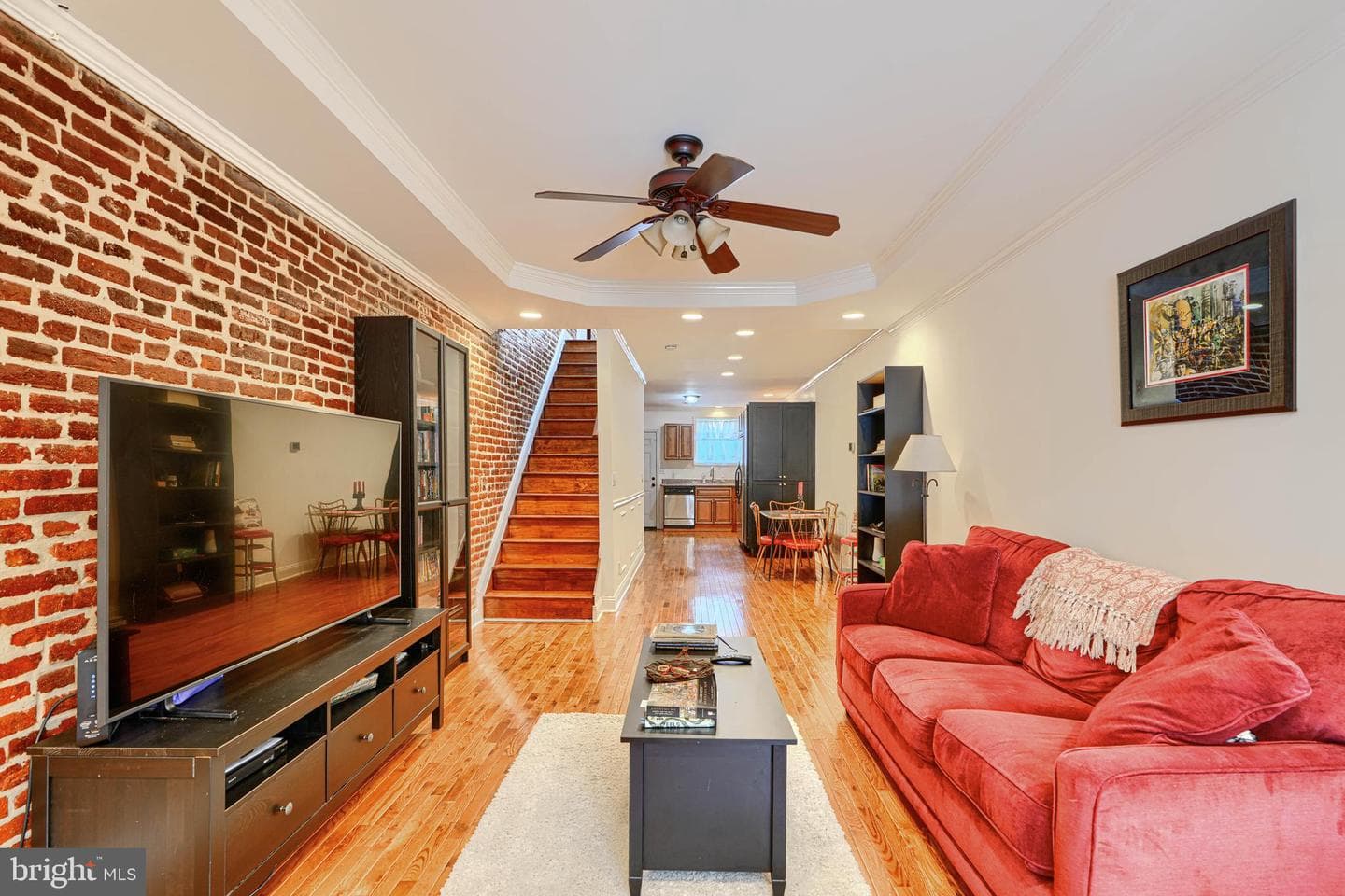 35 N Linwood Avenue photo 3