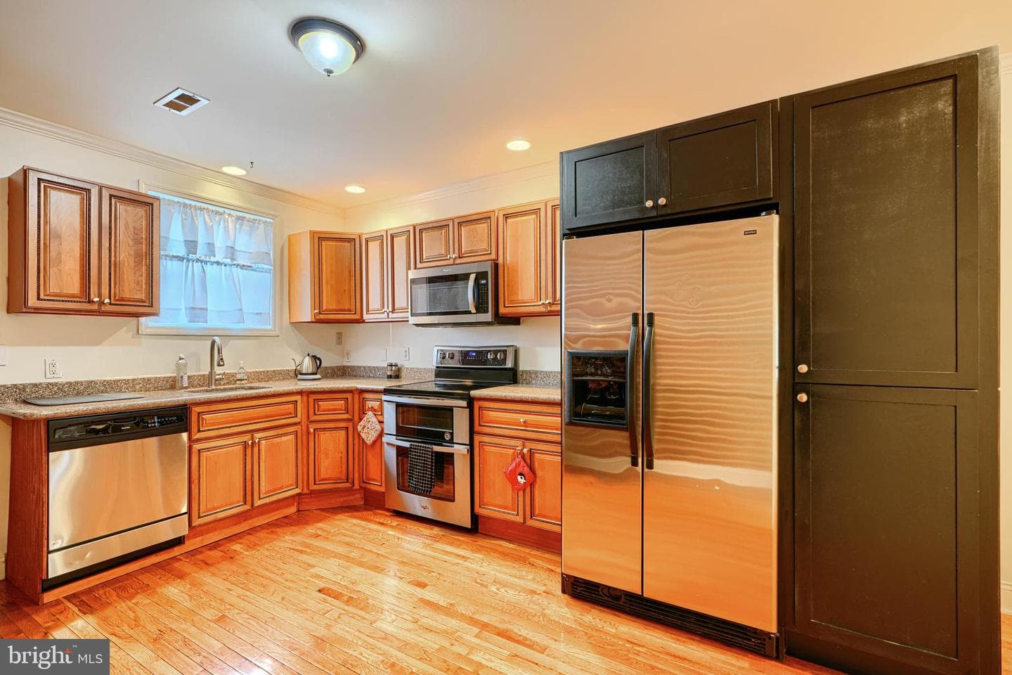 35 N Linwood Avenue photo 8