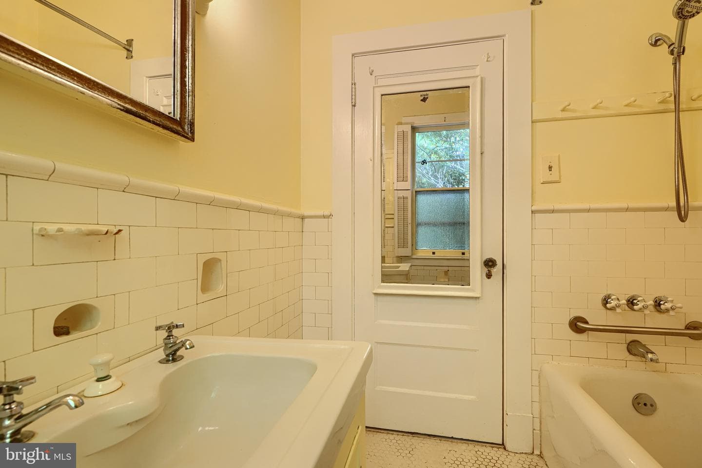 6611 Park Heights Avenue photo 41