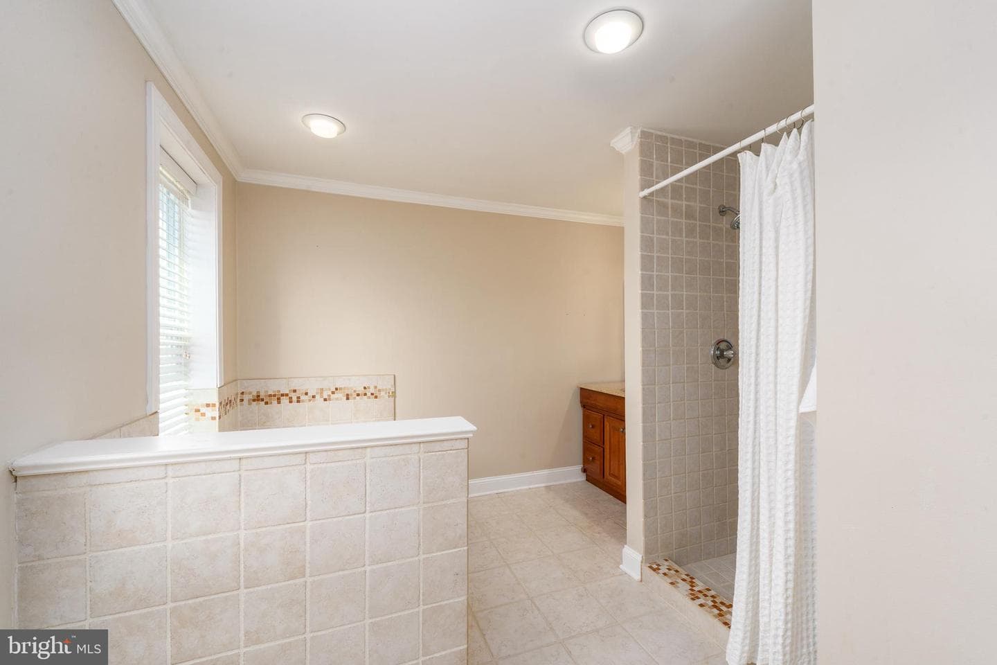 3900 Fait Avenue photo 24