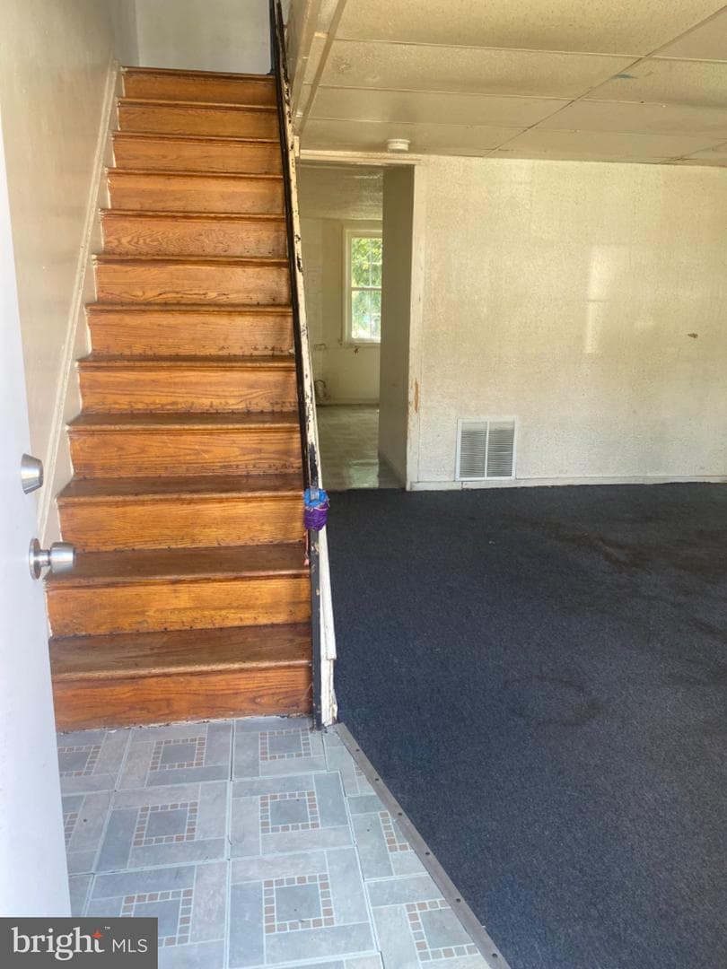 2620 Northshire Drive photo 3