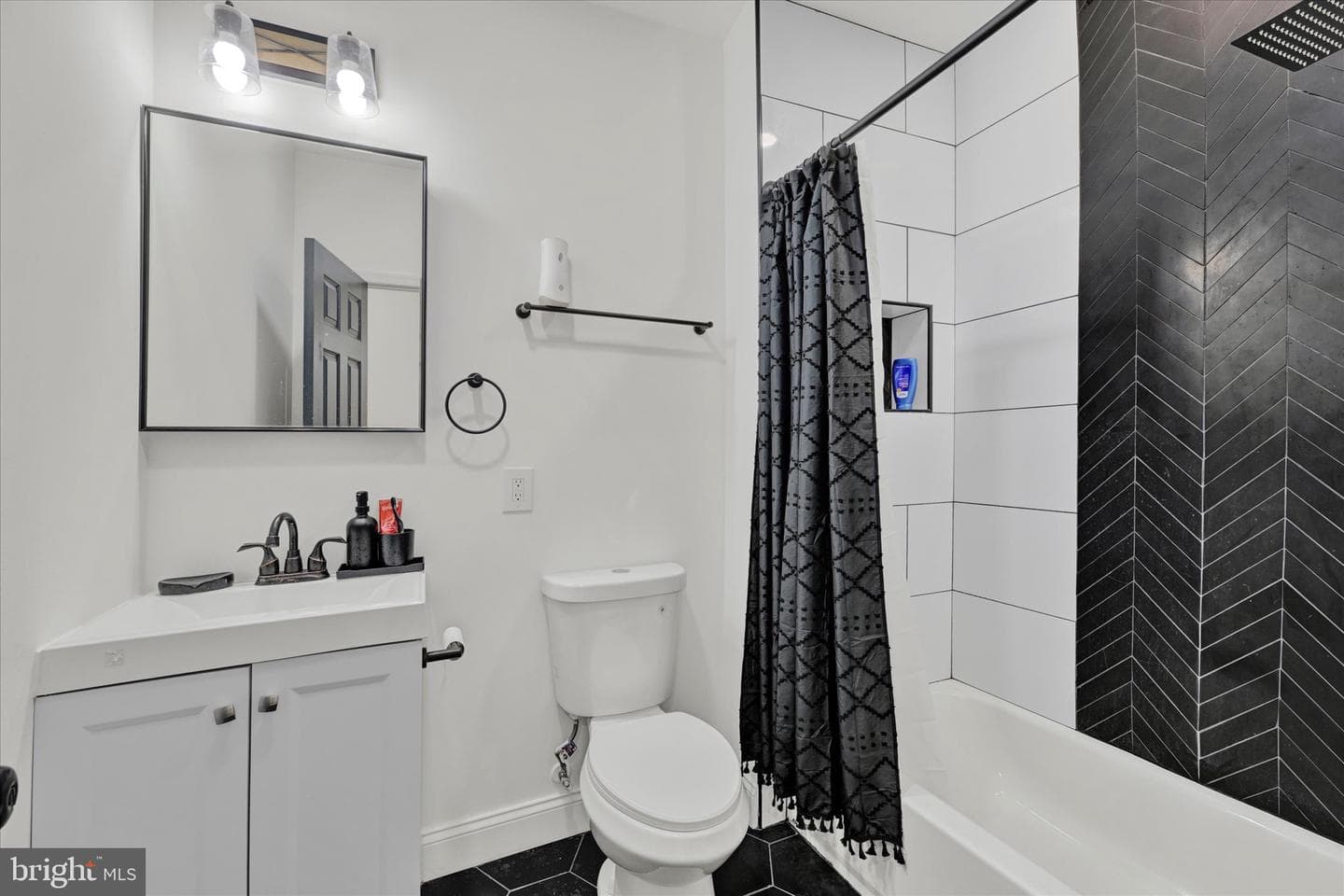 1748 N Chester Street photo 15