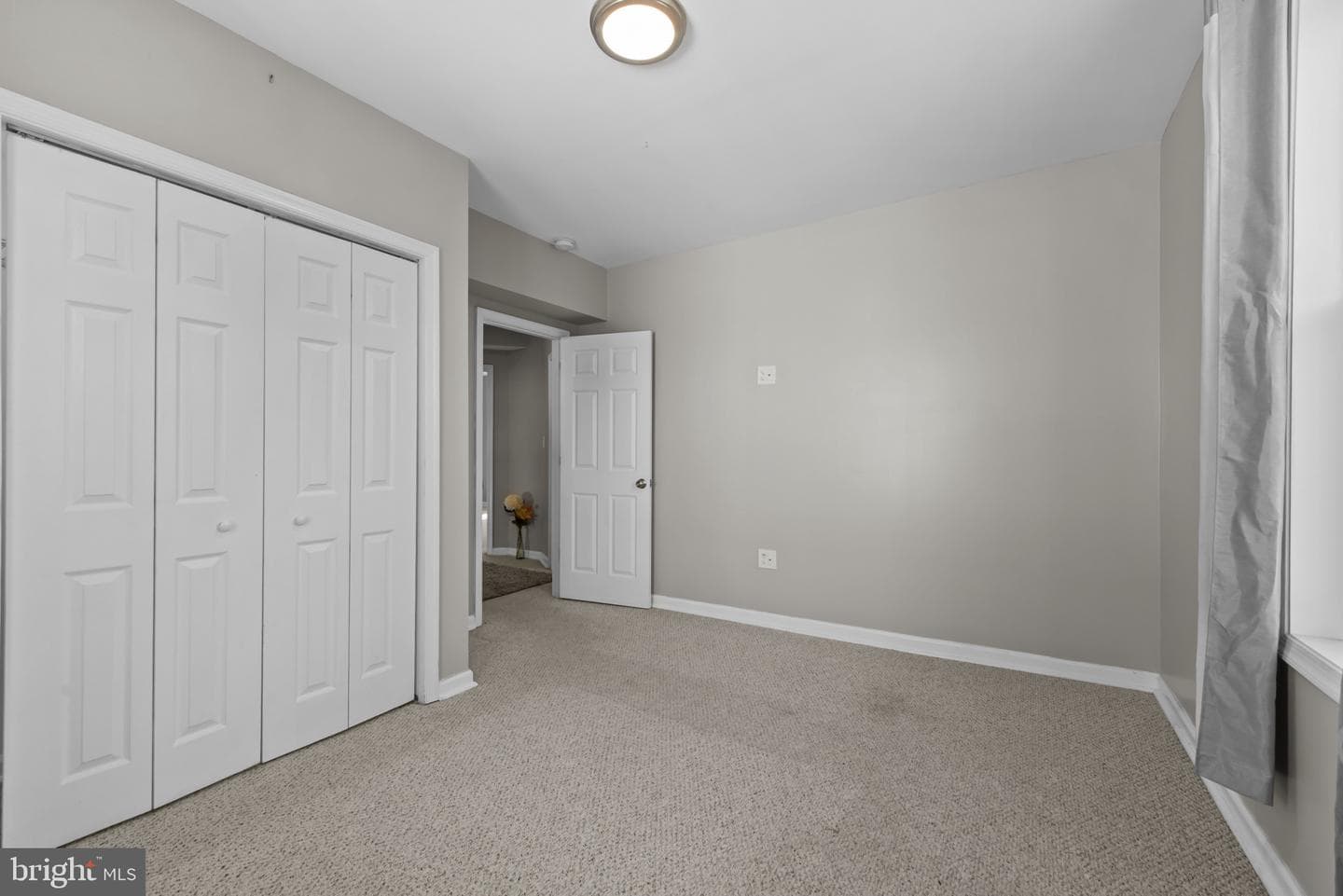 2205 Elsinore Avenue photo 13