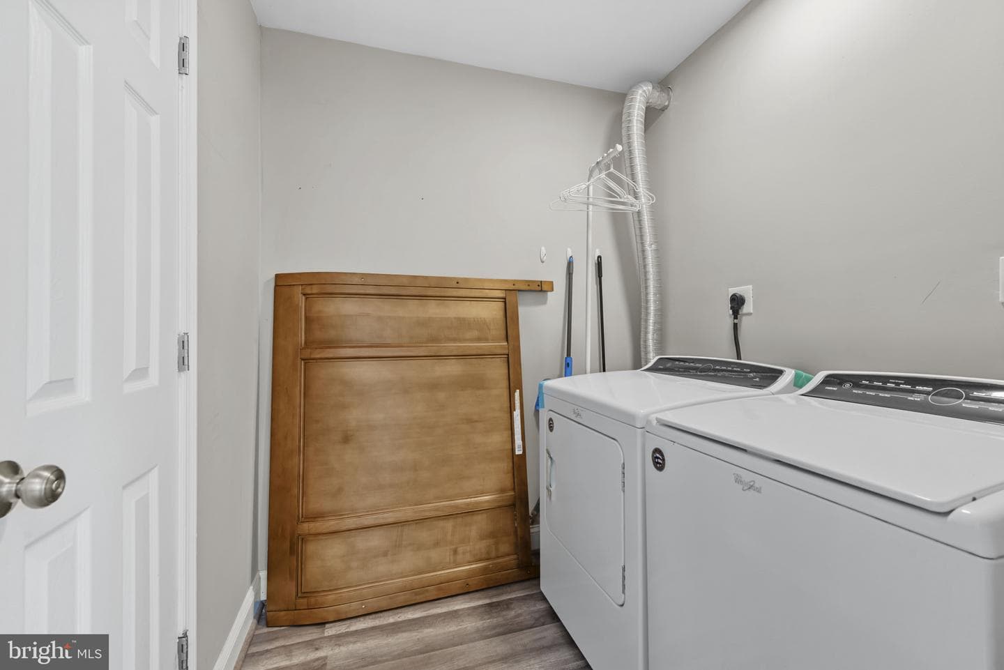 2205 Elsinore Avenue photo 18