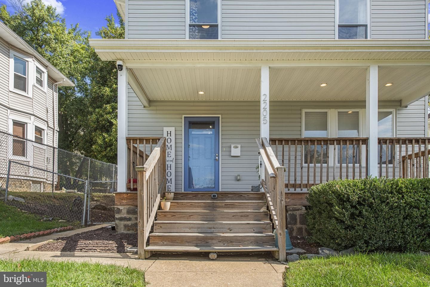 2205 Elsinore Avenue photo 2
