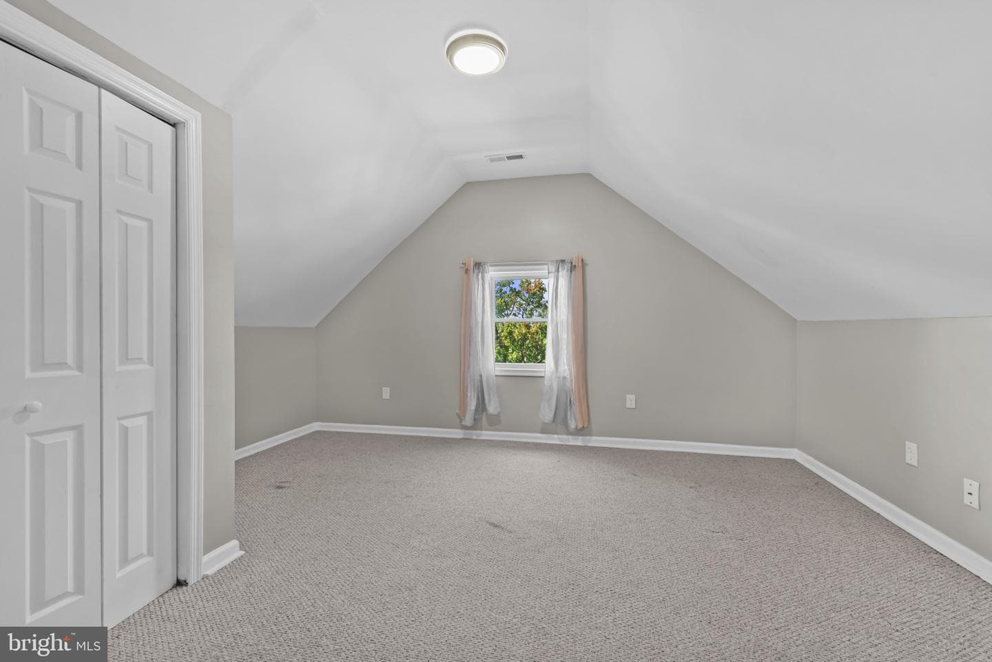 2205 Elsinore Avenue photo 21