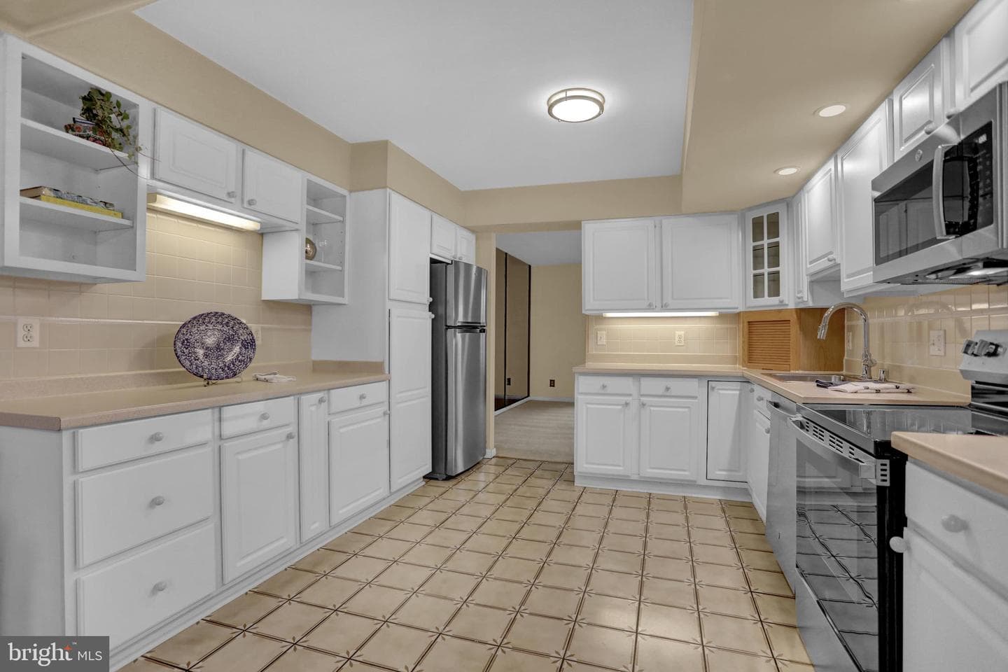 4317 Roland Spring Drive photo 8