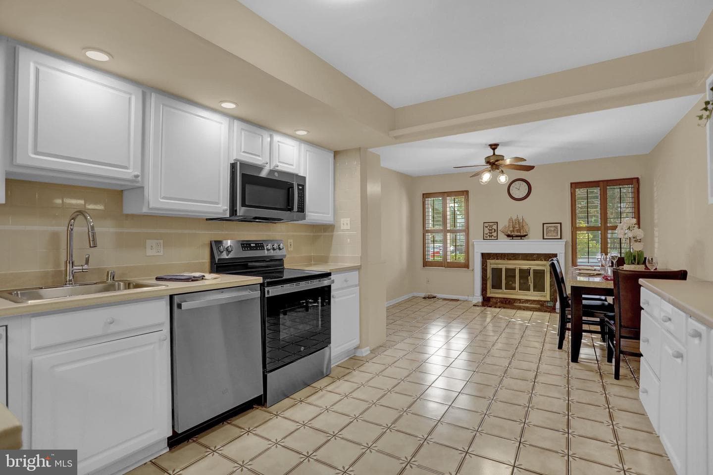 4317 Roland Spring Drive photo 9