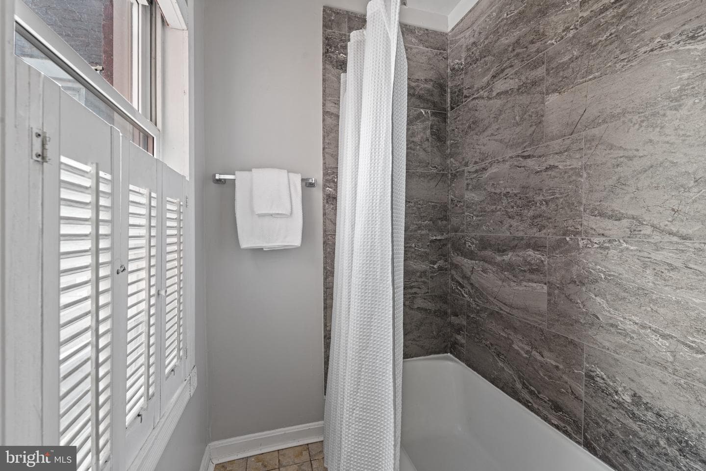 1307 Morling Avenue photo 24