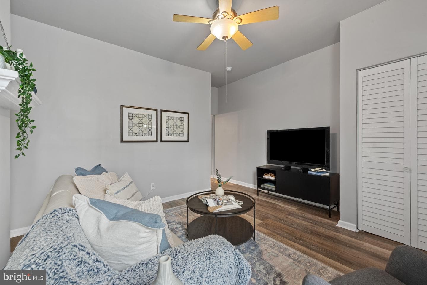 1307 Morling Avenue photo 4