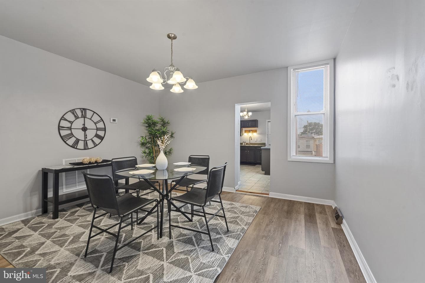 1307 Morling Avenue photo 5