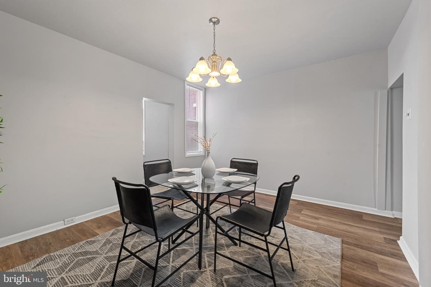 1307 Morling Avenue photo 6