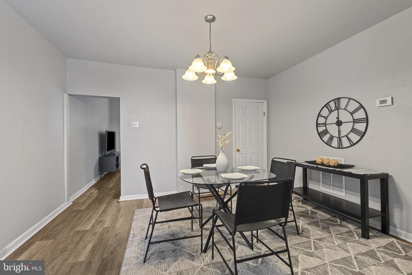 1307 Morling Avenue photo 7