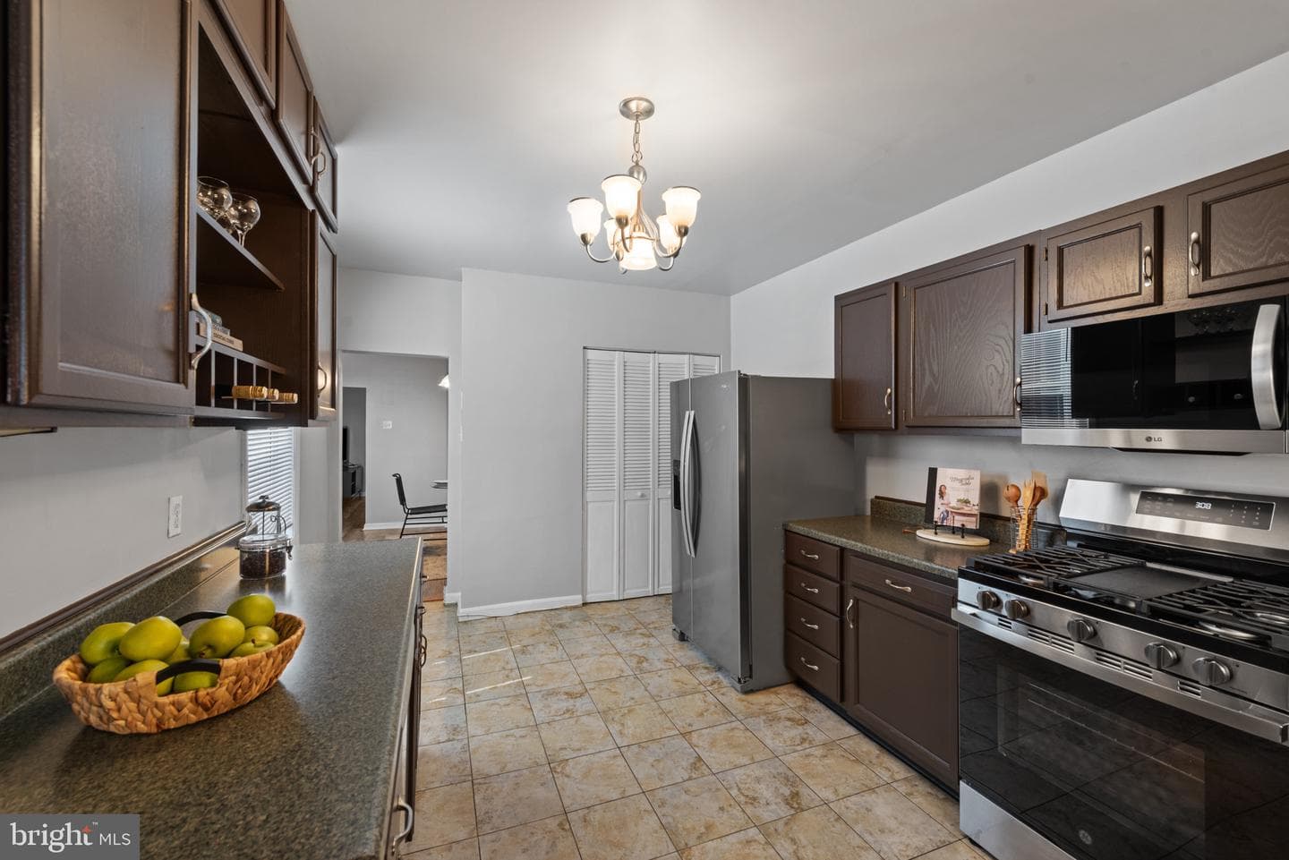 1307 Morling Avenue photo 9
