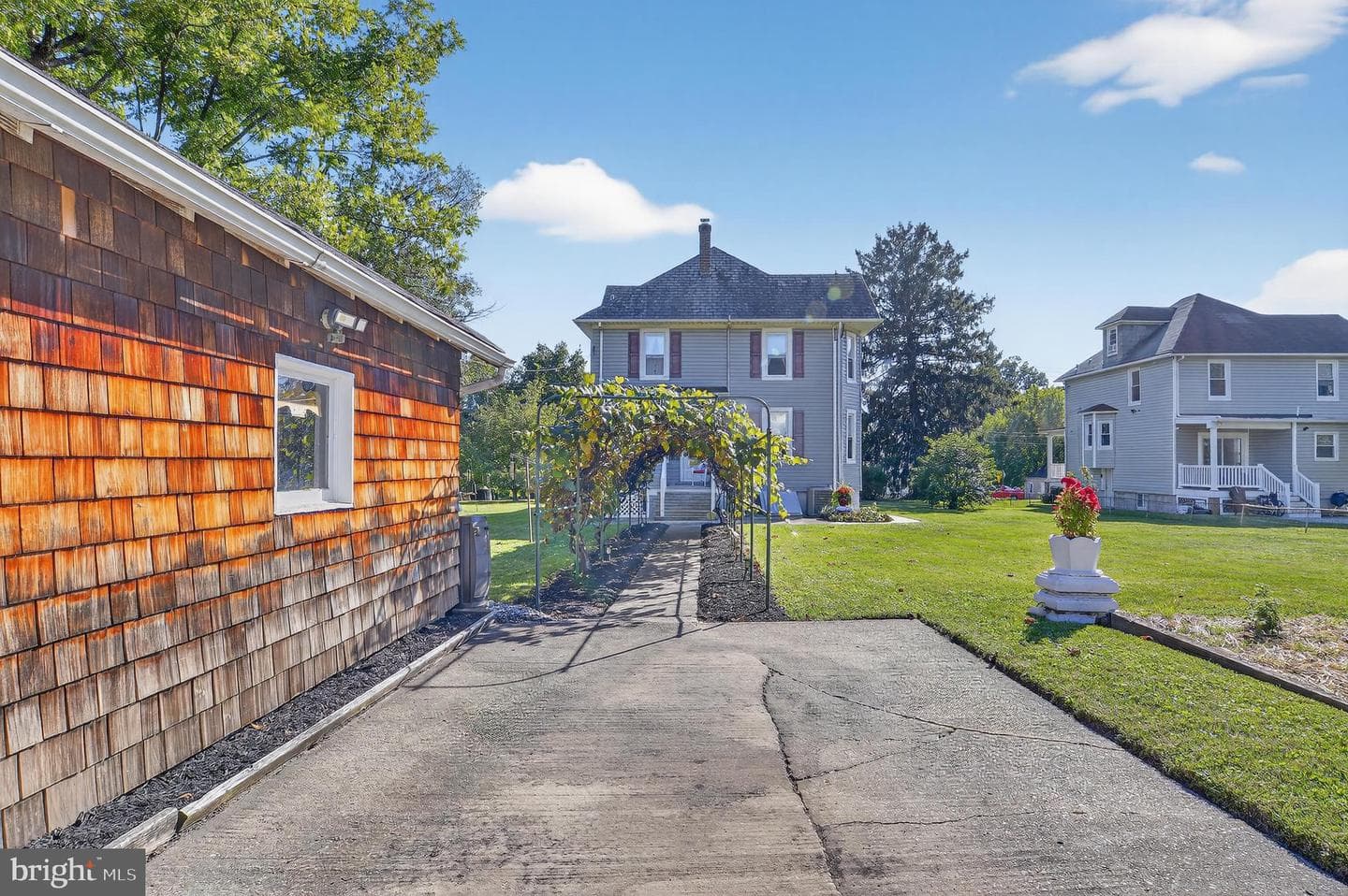 4500 White Avenue photo 28
