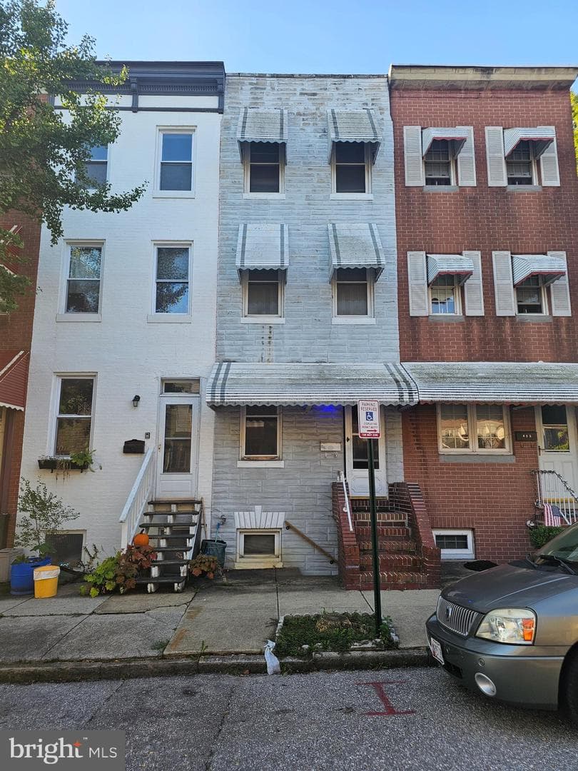 433 W 23rd Street photo 4