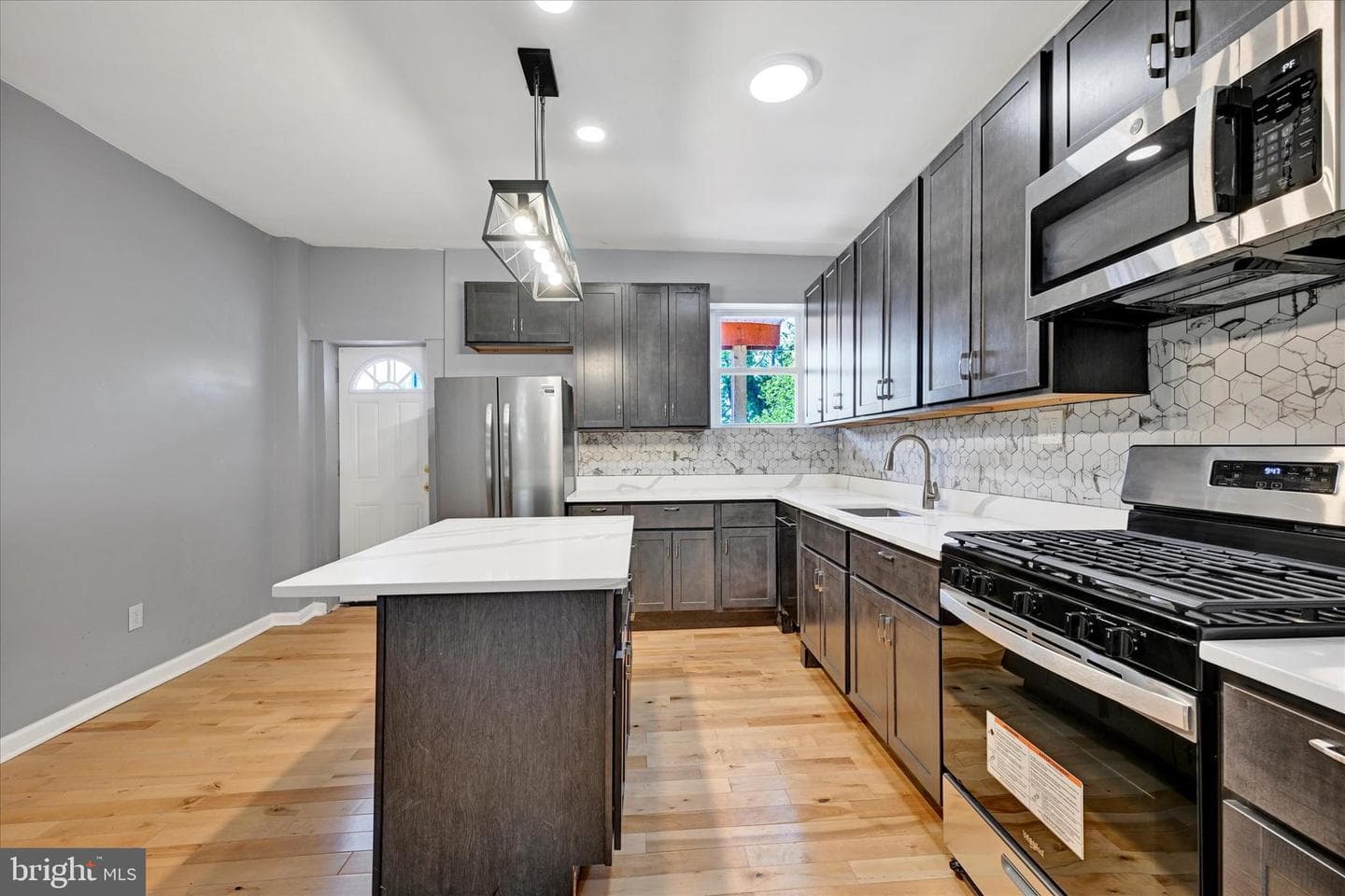 327 E 24th Street photo 10